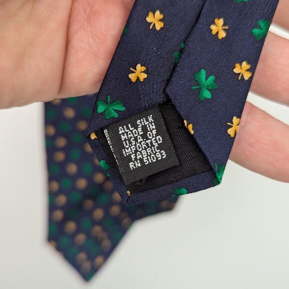 100% Silk Blue, Gold, & Green Clover St. Paddy's Day Neck Tie Made in USA - Picture 4 of 5
